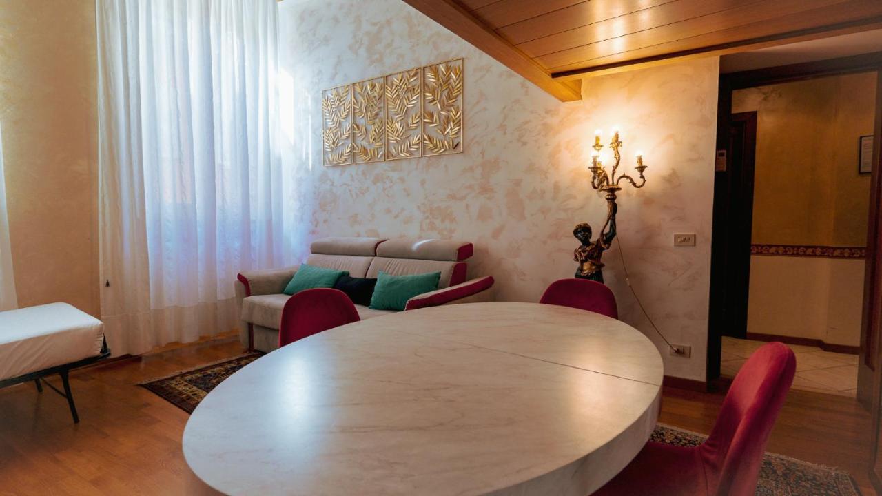 Апартаменти Navona Family House Рим Екстер'єр фото